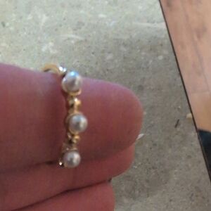 Gold Pearl Accent Women's Ring - Elegant Three-Pearl Design